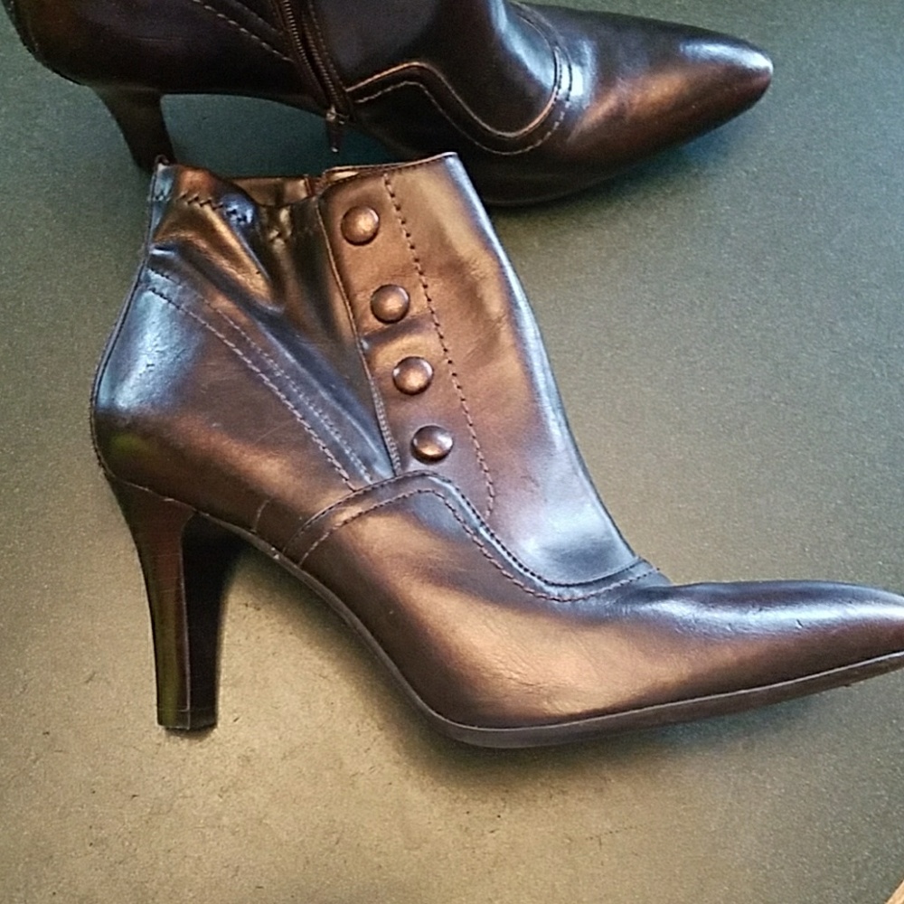 Ankle boots